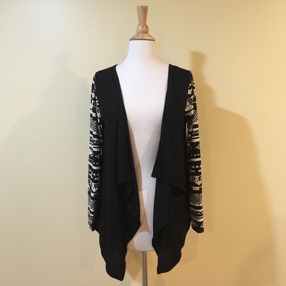 Geometric Print Sleeves Open Waterfall Cardigan - Picture 2 of 4